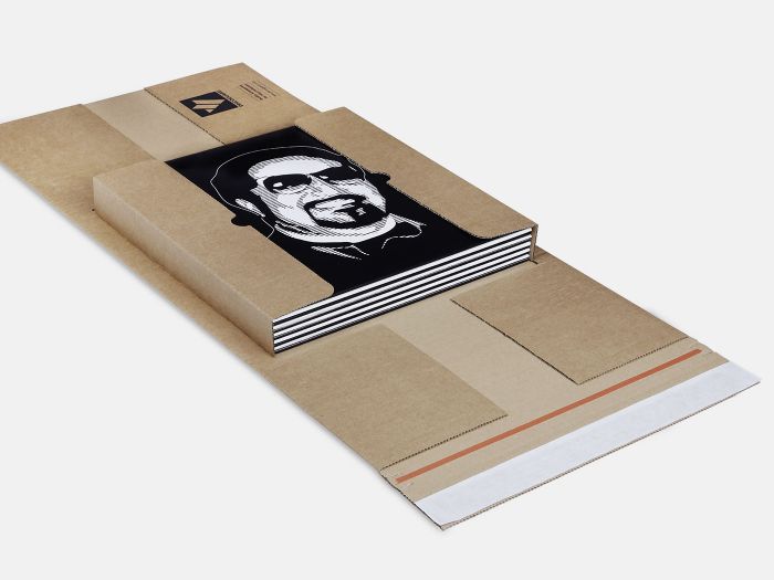 Verzenddozen 1-12 LP's - Bookmailer model | Who's Your Daddy Records